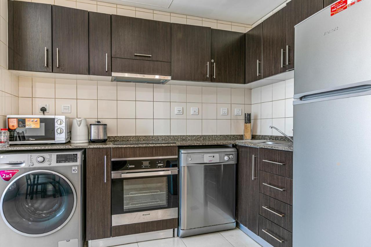 Dhh - Cozy And Bright Studio, Bay Central West Tower ドバイ エクステリア 写真